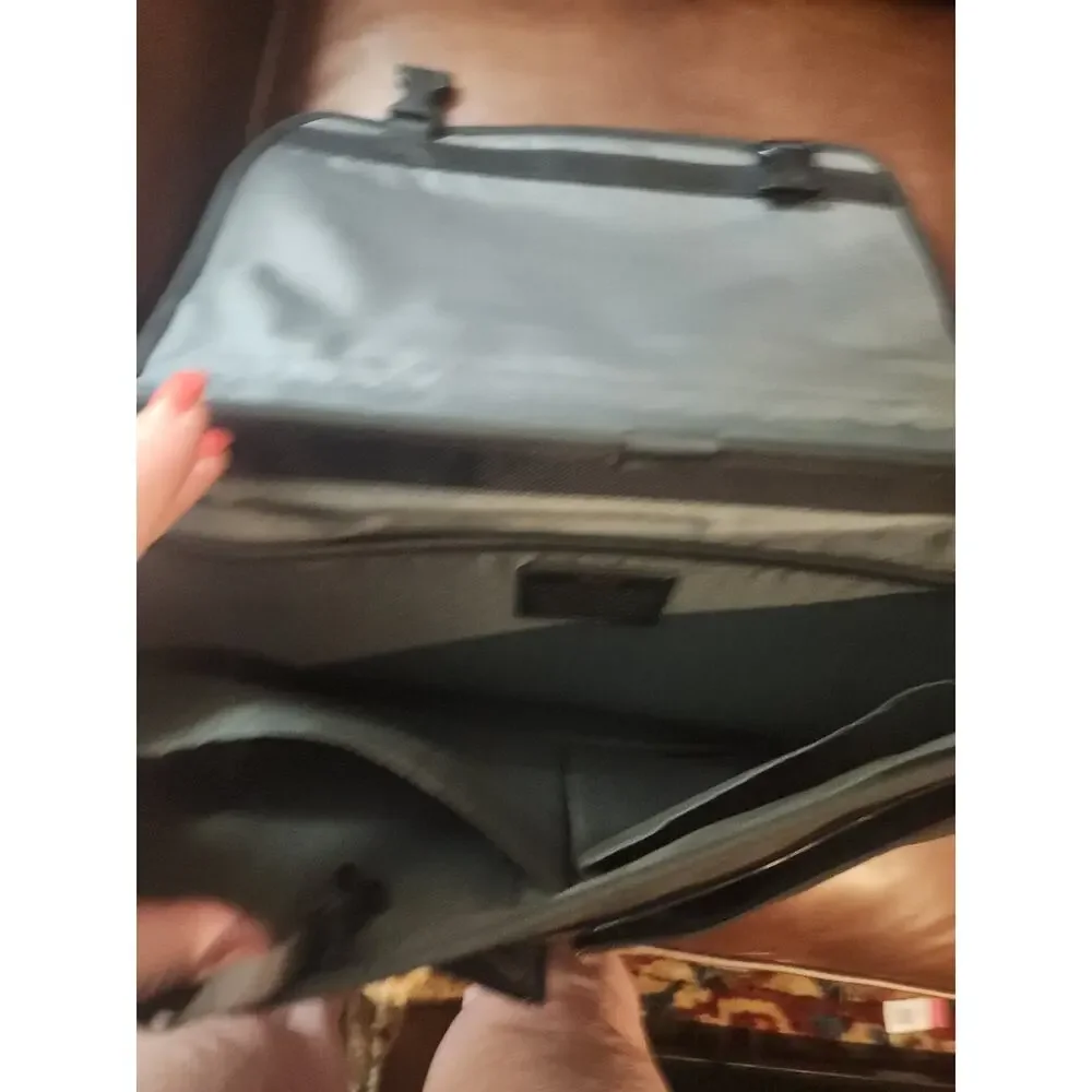 Tumi Black 15